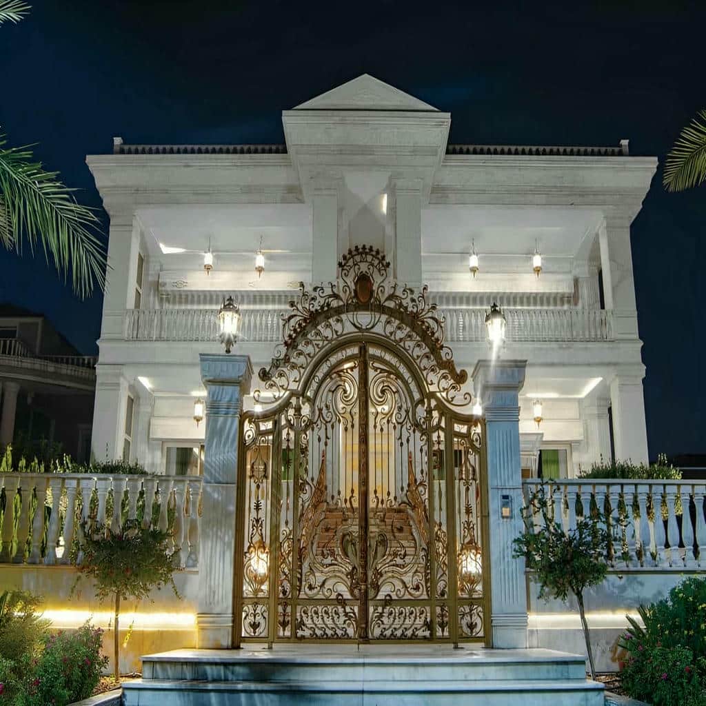 درب حیاط دو لنگه آماده هماهنگی نصب