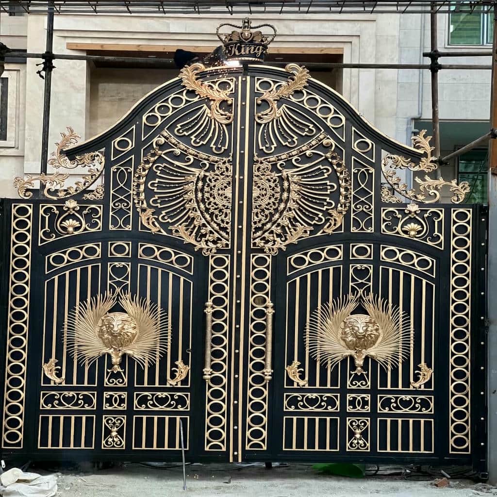 درب آهنی ساختمان مسکونی آماده هماهنگی نصب