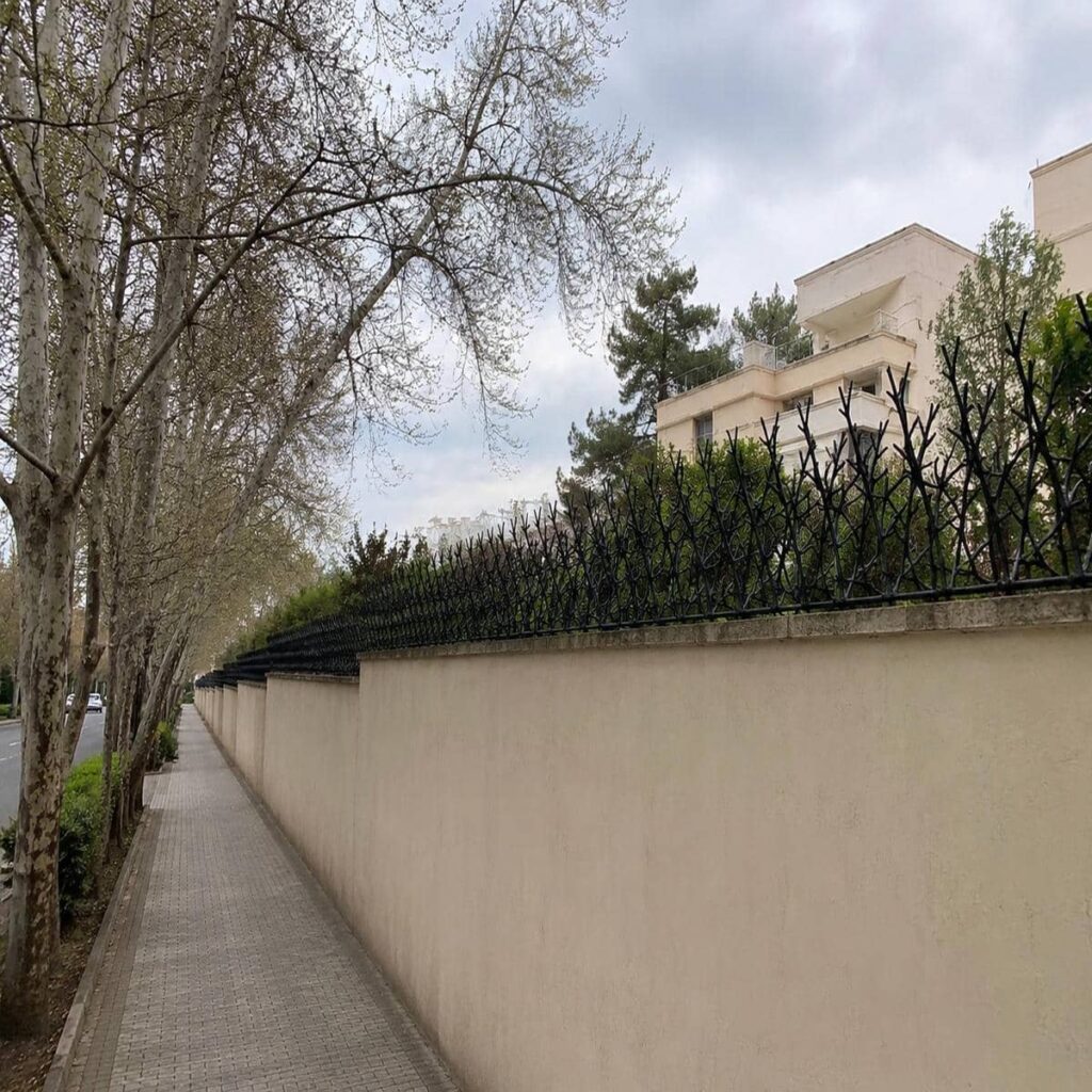 حفاظ دیوار در تبریز با تراکم مناسب برای حفظ حریم ساختمان