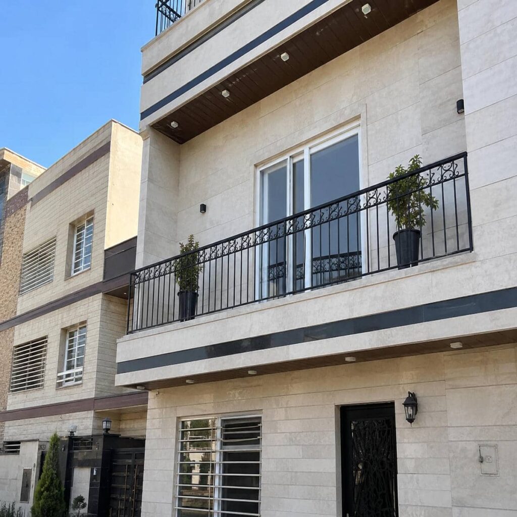 نرده بالکن با پوشش مناسب فضای باز در بندرعباس