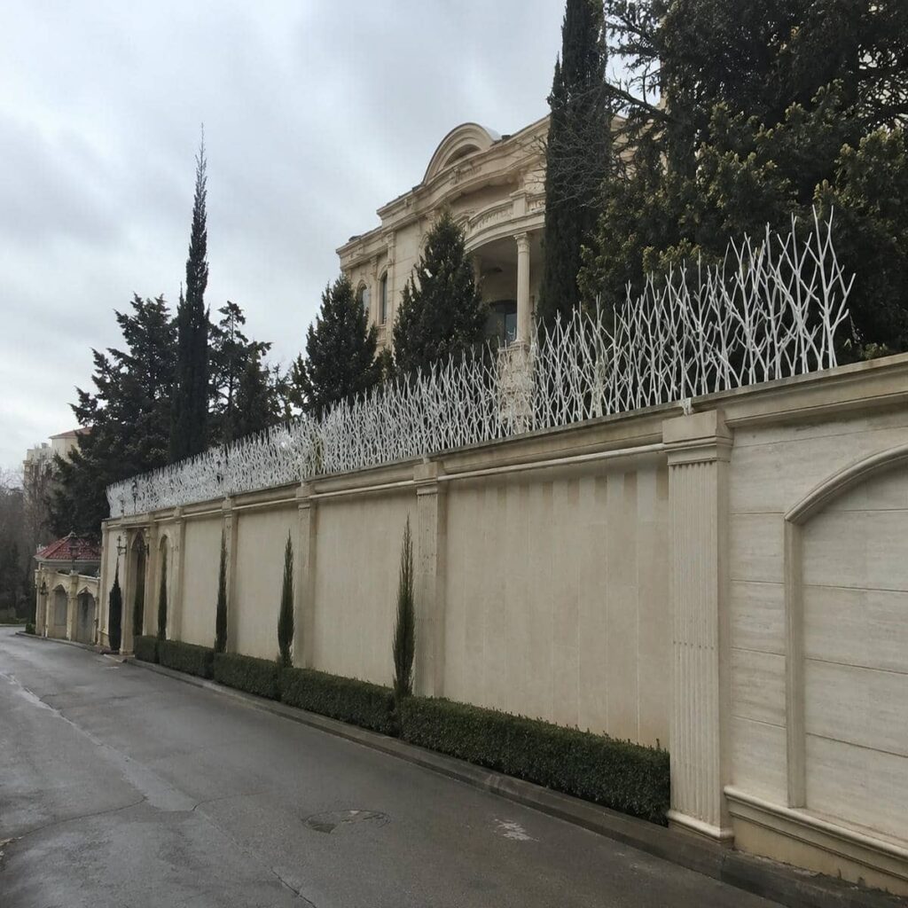 حفاظ دیوار در استان گیلان مدل شاخ گوزنی برای امنیت پیرامونی