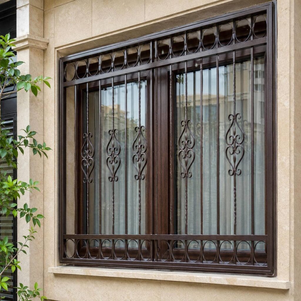 حفاظ پنجره فرفورژه در مرحله اندازه گیری دهانه