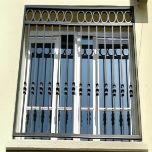 حفاظ پنجره کلاسیک با نمونه اجرای مدل ایرانی